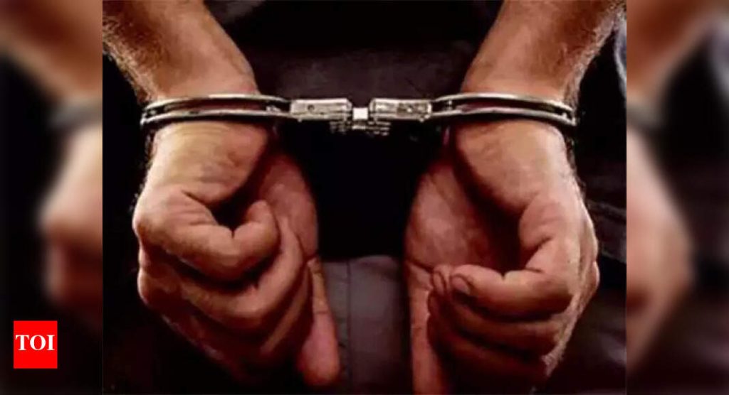 पुण्यातील प्राध्यापकांनी फोर्जिंग लेटर ऑफ द क्लेम नॅशनल सायन्स अवॉर्डचा आरोप ठेवला होता